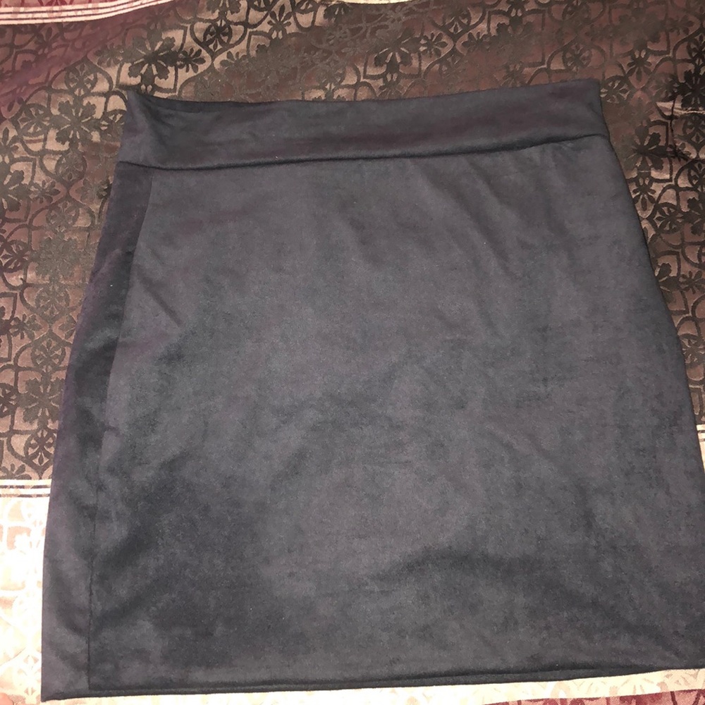 Black fashion nova skirt